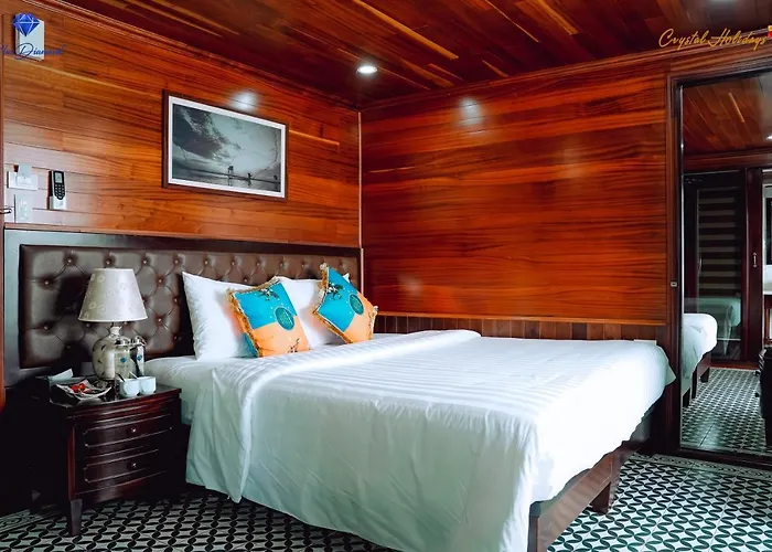 Blue Diamond Cruise Botel *