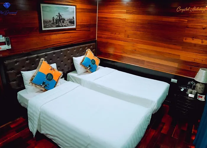 Botel Blue Diamond Cruise Ha Long