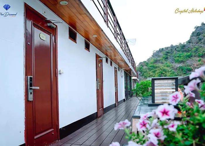 Botel Blue Diamond Cruise Ha Long
