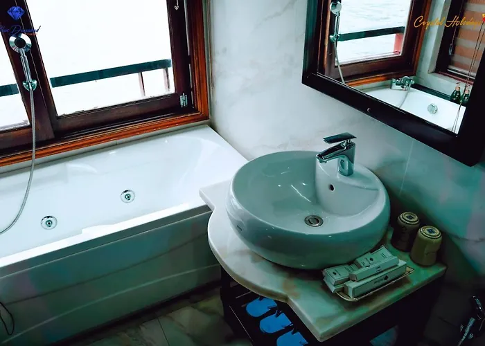 Botel Blue Diamond Cruise Ha Long