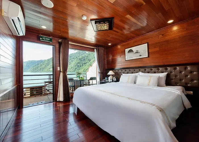 Blue Diamond Cruise Ha Long